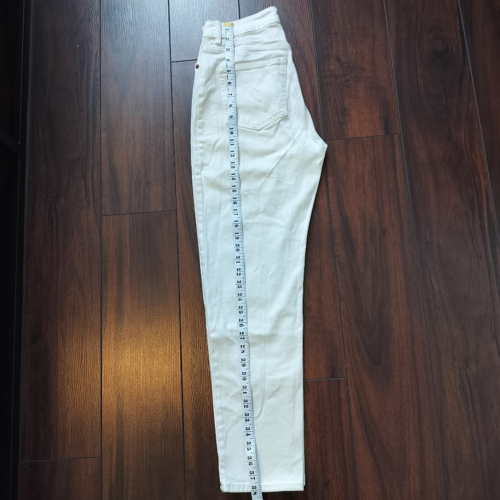 H&M High Rise Mom Jeans | Size 4